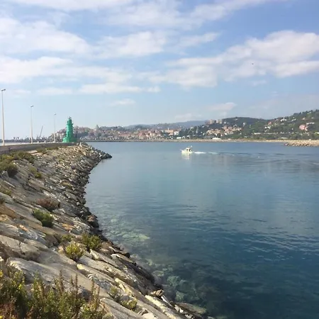 ベッド・アンド・ブレックファスト Note Di Mare インペリア