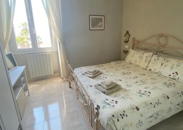 Bed and breakfast Note Di Mare Imperia